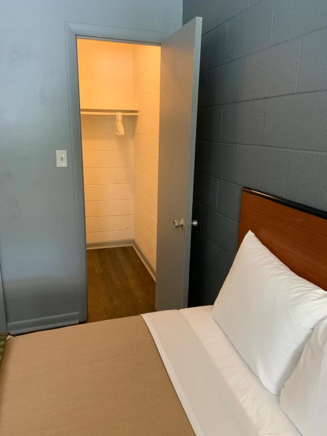 Birchwood Suites Newport News Exterior foto